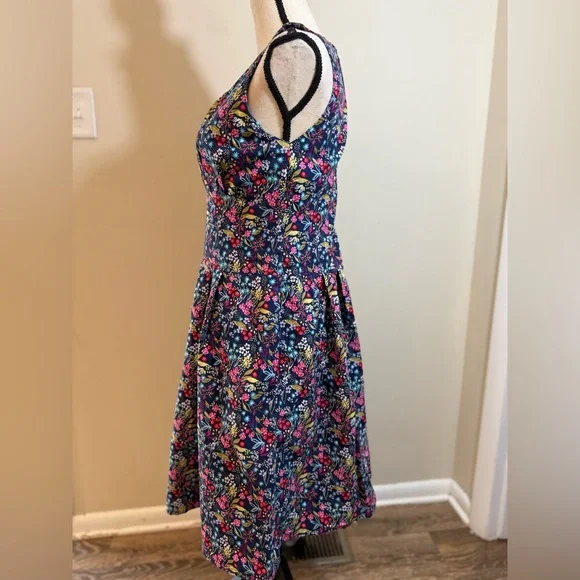 Handmade cottage floral fit flare pleated midi dress pockets SZ 8 - Picture 5 of 12